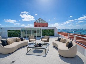300 S Pointe Dr PH5, Miami Beach FL 33139