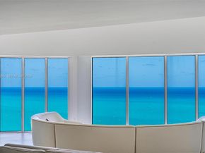 300 S Pointe Dr PH5, Miami Beach FL 33139