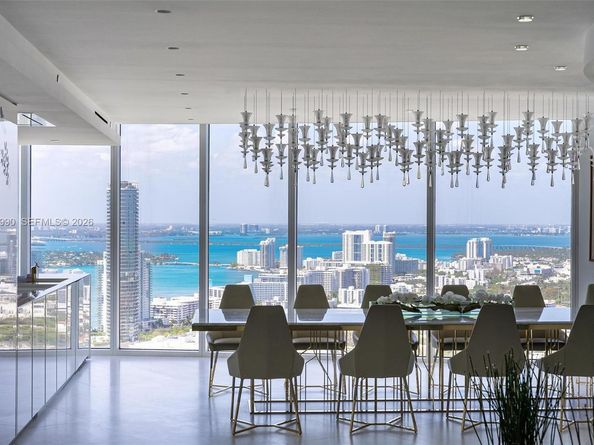 300 S Pointe Dr PH5, Miami Beach FL 33139