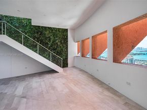 300 S Pointe Dr PH5, Miami Beach FL 33139