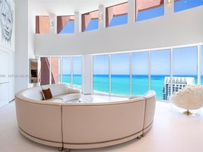 300 S Pointe Dr PH5, Miami Beach FL 33139