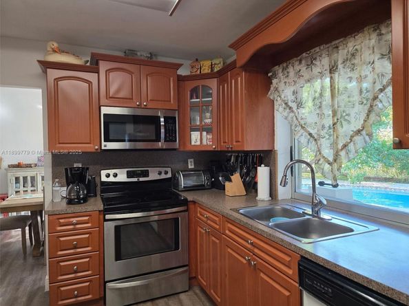 7435 SW 146th Ct, Miami FL 33183