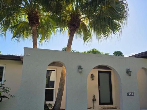 7435 SW 146th Ct, Miami FL 33183