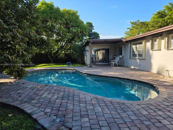 7435 SW 146th Ct, Miami FL 33183
