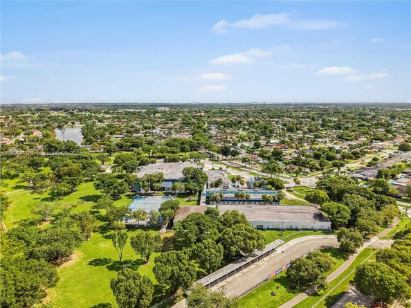 7435 SW 146th Ct, Miami FL 33183