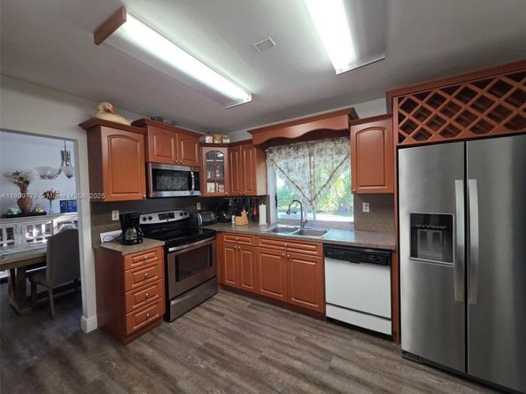 7435 SW 146th Ct, Miami FL 33183