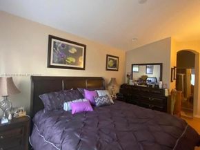 2065 SE 14th St, Homestead FL 33035