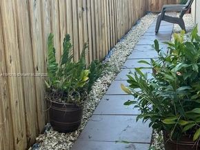 2065 SE 14th St, Homestead FL 33035