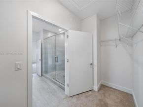 4416 NW 9th St, Plantation FL 33317