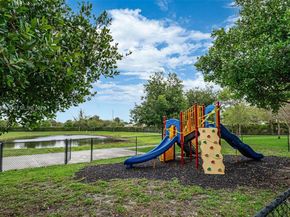 4416 NW 9th St, Plantation FL 33317