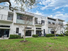 4416 NW 9th St, Plantation FL 33317
