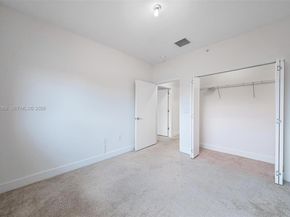 4416 NW 9th St, Plantation FL 33317