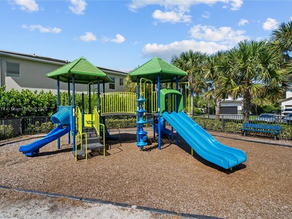 4256 Marina Way, Deerfield Beach FL 33064