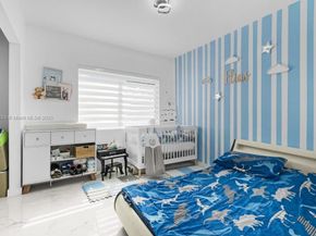 6941 Sheridan St, Hollywood FL 33024