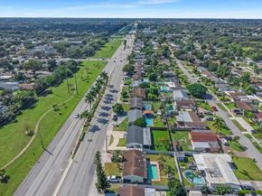 6941 Sheridan St, Hollywood FL 33024