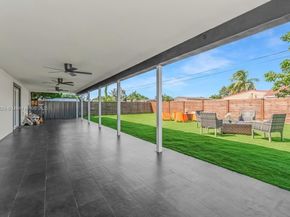 6941 Sheridan St, Hollywood FL 33024