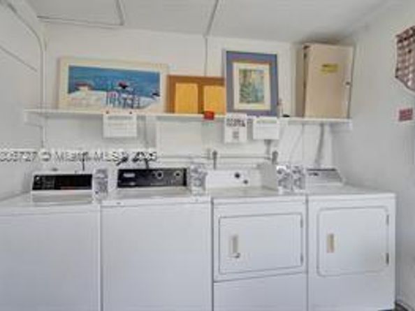 301 E Mcnab Rd 205, Pompano Beach FL 33060