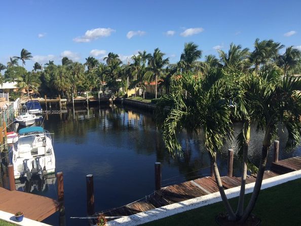 301 E Mcnab Rd 205, Pompano Beach FL 33060