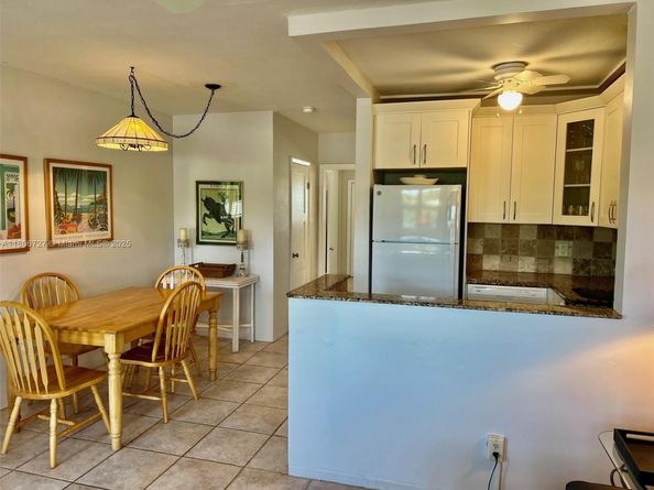 301 E Mcnab Rd 205, Pompano Beach FL 33060