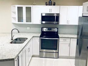 5790 Stirling Rd 108, Hollywood FL 33021