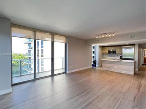 16385 Biscayne Blvd 607, North Miami Beach FL 33160
