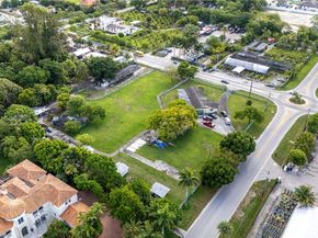 12201 SW 47th St, Miami FL 33175