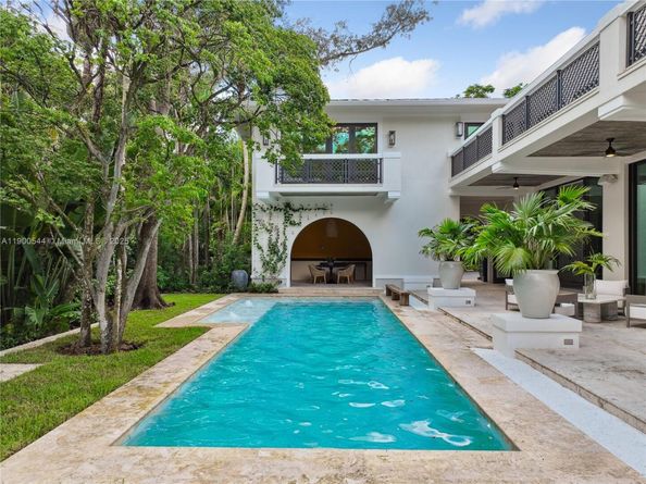 3701 Park Ave, Miami FL 33133