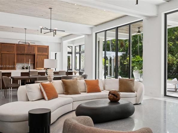 3701 Park Ave, Miami FL 33133