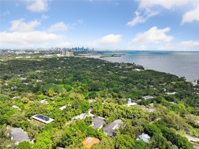 3701 Park Ave, Miami FL 33133