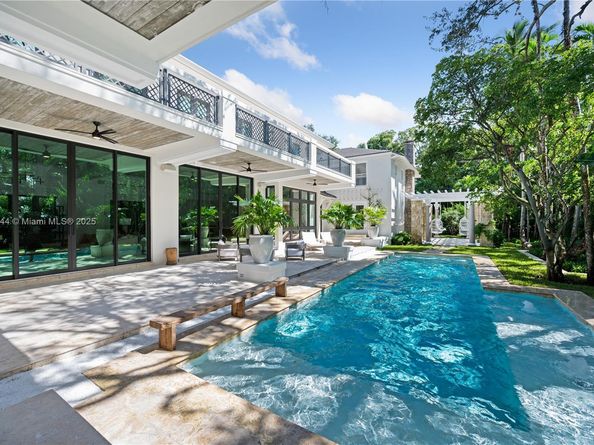 3701 Park Ave, Miami FL 33133