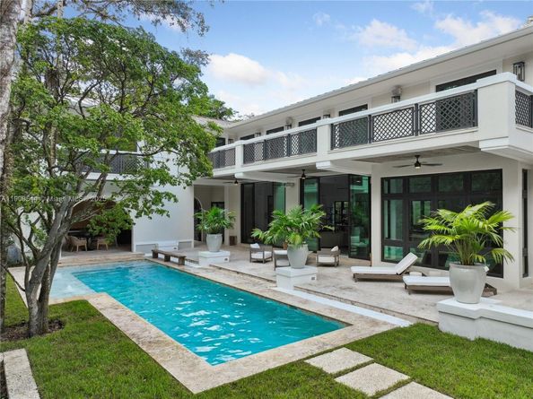 3701 Park Ave, Miami FL 33133