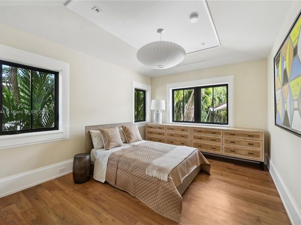 3701 Park Ave, Miami FL 33133