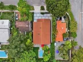 910 SW 23rd Rd, Miami FL 33129