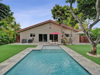 910 SW 23rd Rd