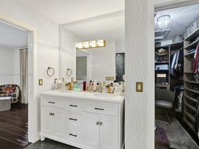 910 SW 23rd Rd, Miami FL 33129