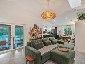 910 SW 23rd Rd, Miami FL 33129