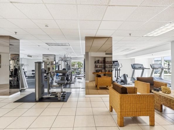 2401 Collins Ave 1612, Miami Beach FL 33140