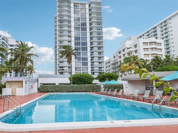 2401 Collins Ave 1612, Miami Beach FL 33140
