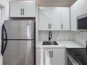 6322 NE 1st Pl, Miami FL 33138