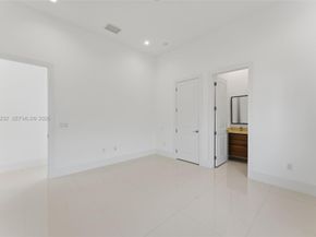 10005 SW 66th St, Miami FL 33173