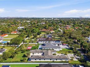 10005 SW 66th St, Miami FL 33173