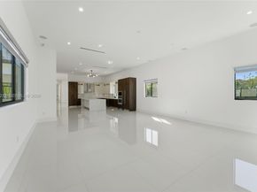 10005 SW 66th St, Miami FL 33173