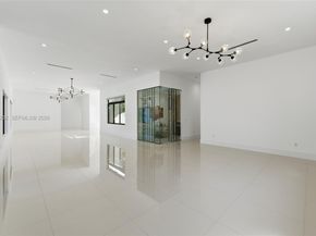 10005 SW 66th St, Miami FL 33173