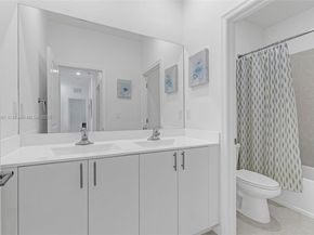 14864 SW 163rd Ter, Miami FL 33187