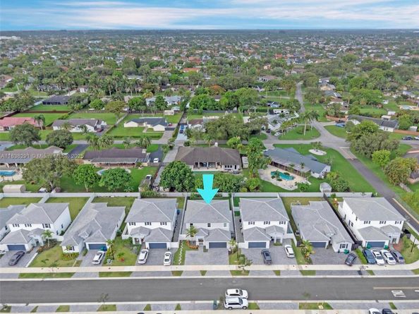 14864 SW 163rd Ter, Miami FL 33187