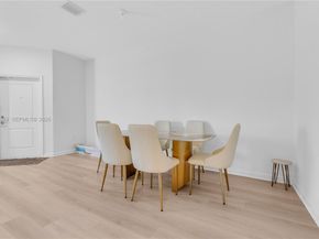 21068 NE 8th Ave, Miami FL 33179