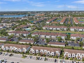 21068 NE 8th Ave, Miami FL 33179
