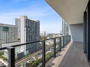 88 SW 7th St 1710, Miami FL 33130