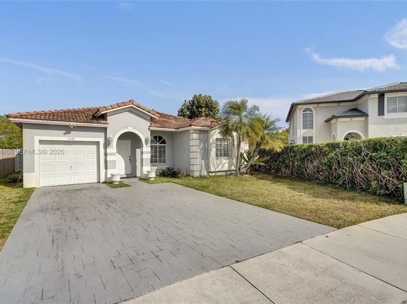 9141 SW 162nd Ct, Miami FL 33196