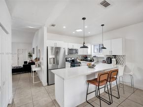 9141 SW 162nd Ct, Miami FL 33196